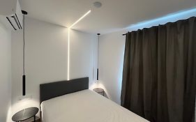 Central -Iii- Room
